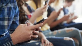 Мемлекеттік органдар жеке мобильді қосымшалармен жұмыс істегенді  құп көрмейді