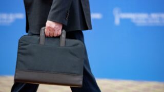 Мемлекеттік сектордағы қызметкерлердің  экономикаға салмағы артып барады