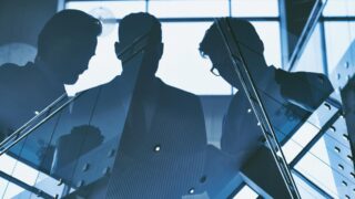 Үкімет делдалдармен күресудің тетігін тапқан сияқты:   Кәсіпкерлер не дейді