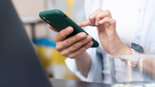 Телефонмен 1 миллион емес, 2 миллион жібересің: Ұлттық банк лимитті көтерді