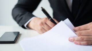 Мемлекет проблемалы банктерді акционерлердің келісімінсіз басқаға бере алады