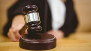 Демеу пұл үшін   ажырасу: қазақстандықтар тұрғын үй мен жәрдемақы алу үшін неге дайын