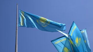 Бір аккордтың екі жағасы: Джон Леннон мен Дос-Мұқасан