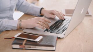 Мәжілісте блогерлер үшін прогрессивті салық мөлшерлемесін 40% -ға дейін енгізуқажеттігі айтылды