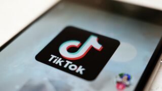 Аида Балаева Қазақстанда TikTok неге баяу жұмыс істейтінін айтты