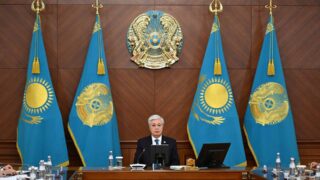 Той тойламай, демалмай, жұмыс істей берсек, көп нәрсе алдымызға өзі келеді