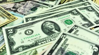 Шілдеде доллар бағамы 525 теңгеден аспайды