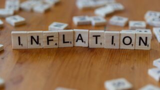 Инфляция: Тұрақты өсімсіз даму «оба кезіндегі тойға» айналады