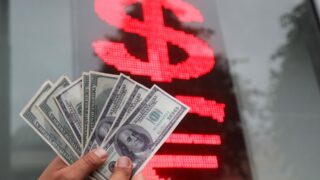 Доллар бағамы 500 теңгелік көрсеткішке  кері бұрылды