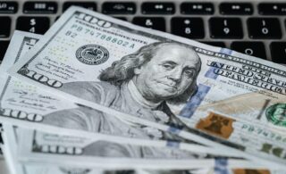 20  наурызға дейін арзан доллар сатып алуға мүмкіндік бер: Сарапшылар пікірі  